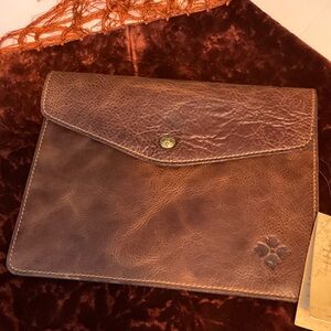 Patricia Nash clutch 8x10